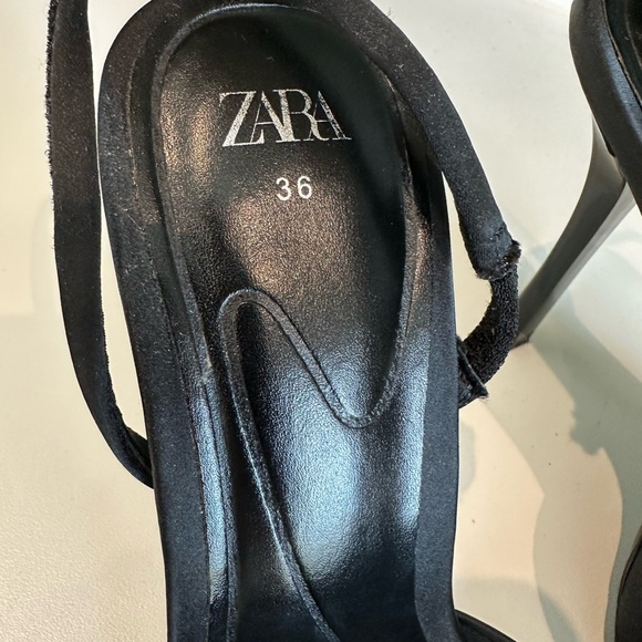 Black Women's Heels with Bow - Picture 4 of 6